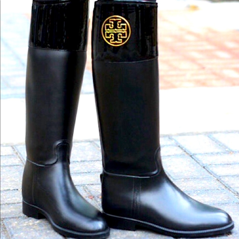 TORY BURCH X AIGLE WINNIE RIDING RAIN BOOTS